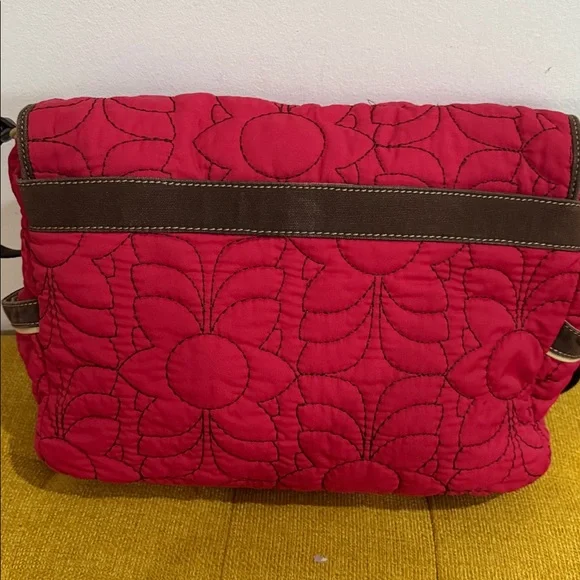 Used once Fossil quilted messenger bag 🍀🍀 - Picture 4 of 8